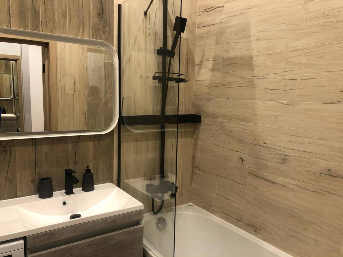 25d-floor sky luxury apartment! Fantastic view! Kiev Extérieur photo